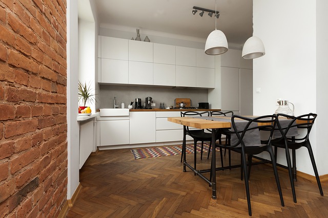 Quel artisan pour réussir une rénovation Parquet Val d’Oise ?