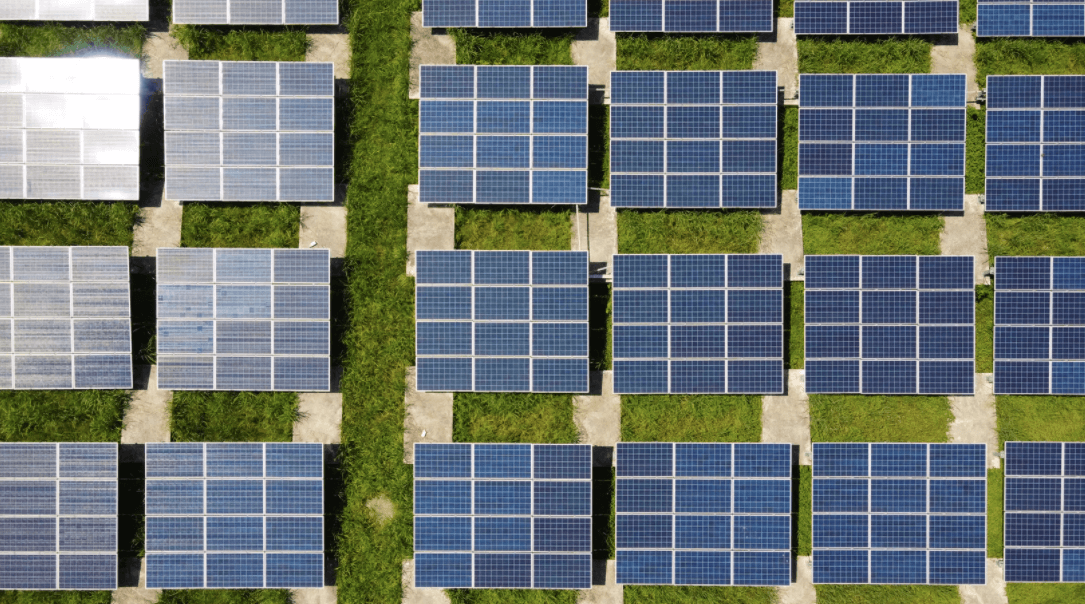 Quels sont les avantages et inconvénients des panneaux solaires photovoltaïques ?